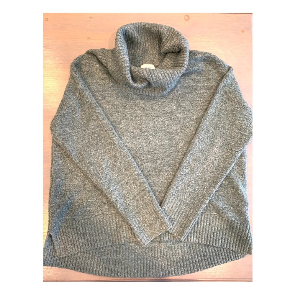 old navy sweater